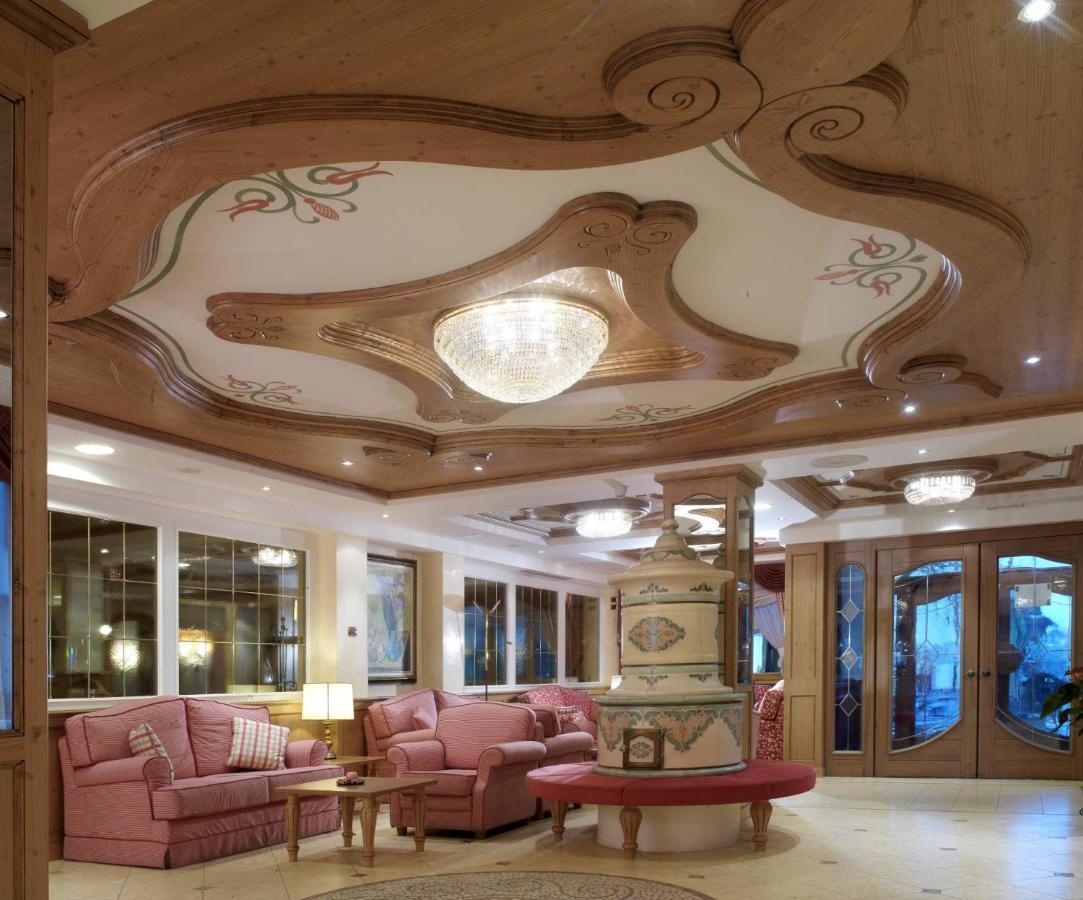 Hotel Corona Пінцоло Екстер'єр фото
