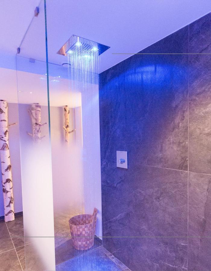 Hotel Corona Пінцоло Екстер'єр фото